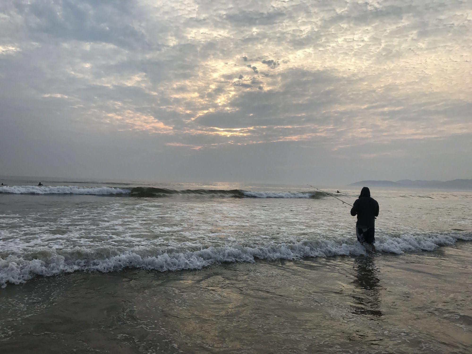 Dune Surfer Inn Ошено Экстерьер фото